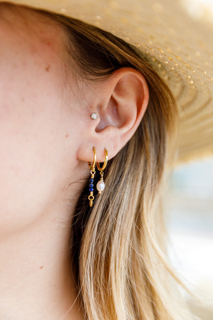 Pendientes minimalistas de aro con piedra natal de una sola piedra